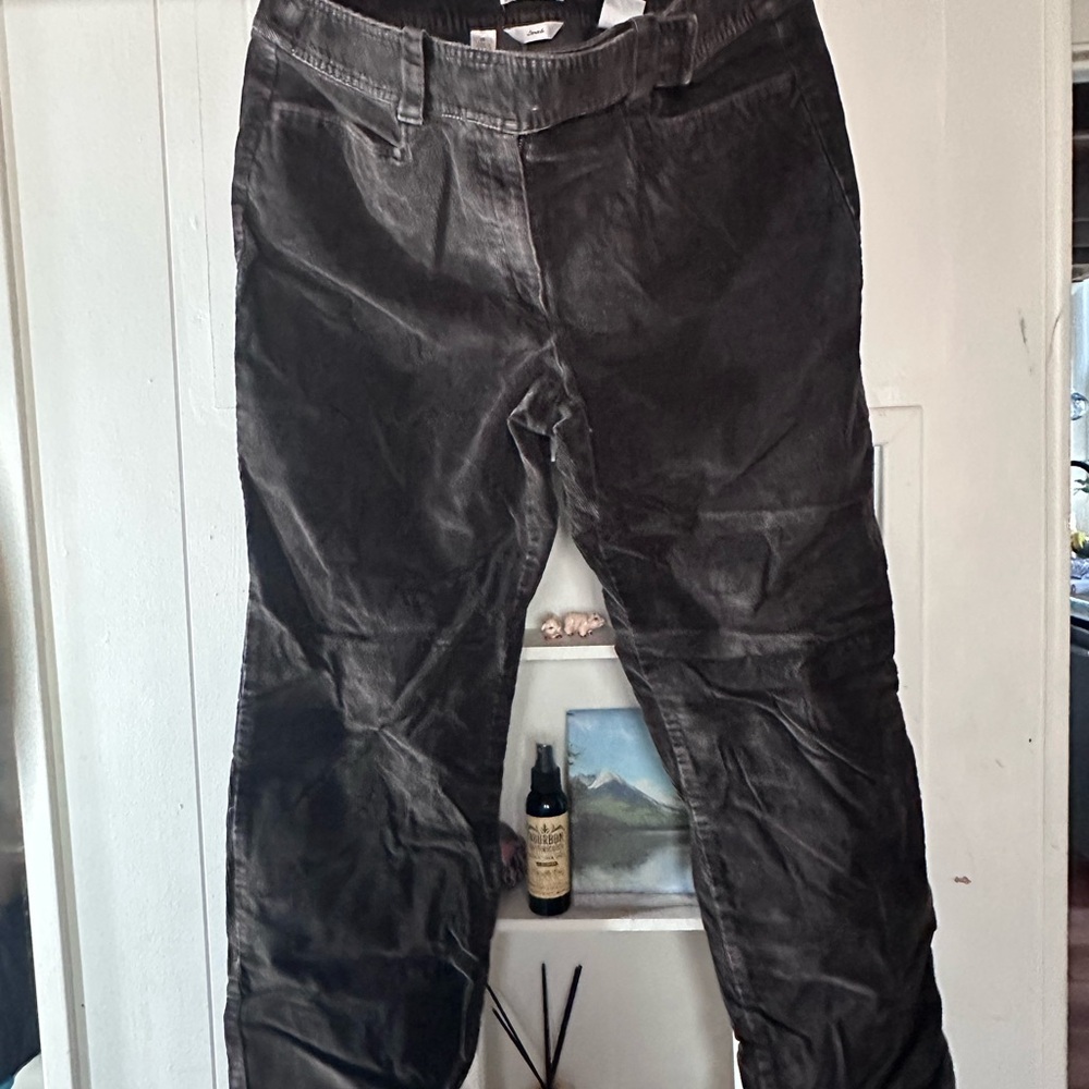 Women’s brown corduroy pants